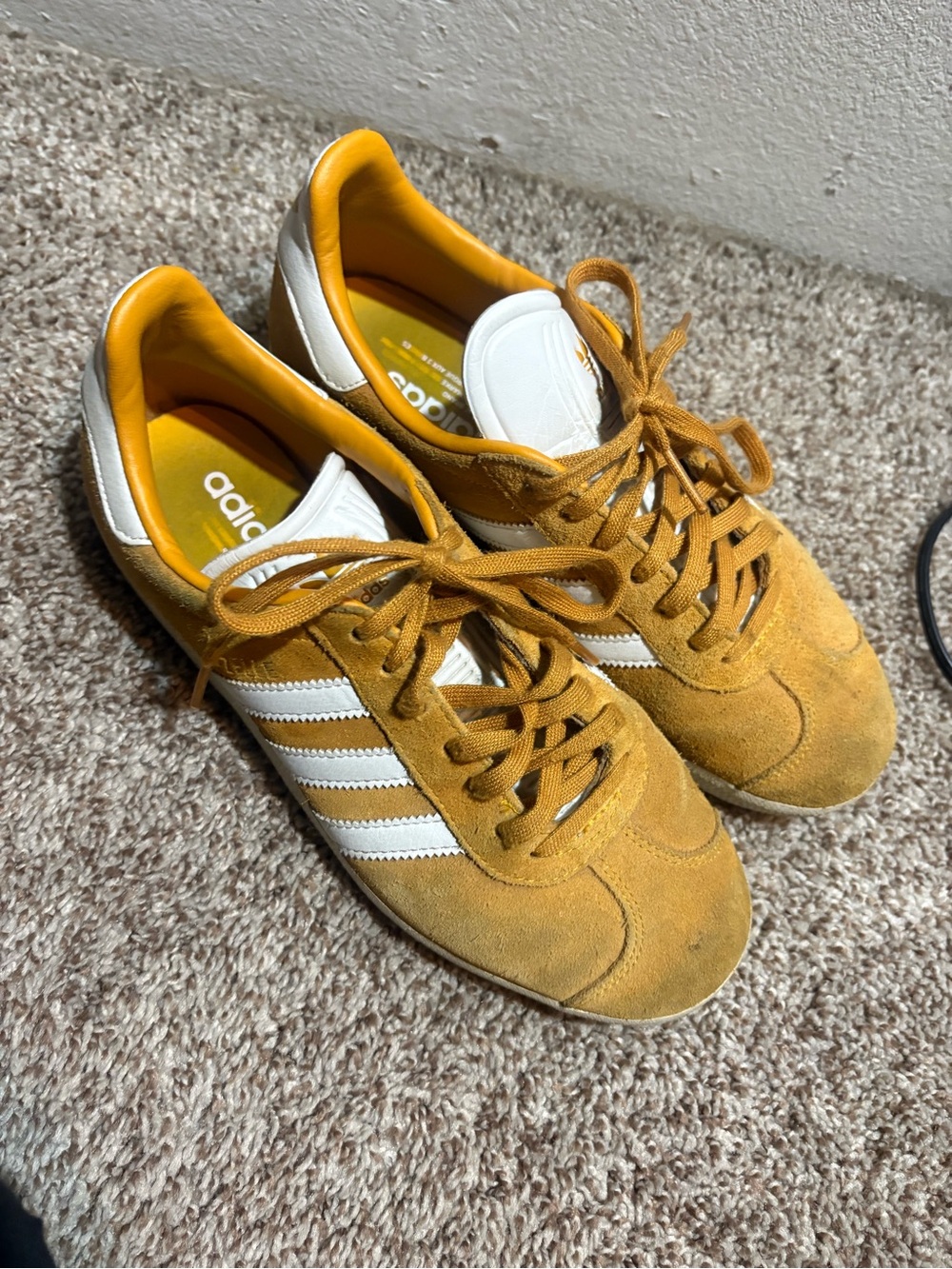 Adidas Gazelle Collegiate Gold Suede Men’s 6.5 CQ2801